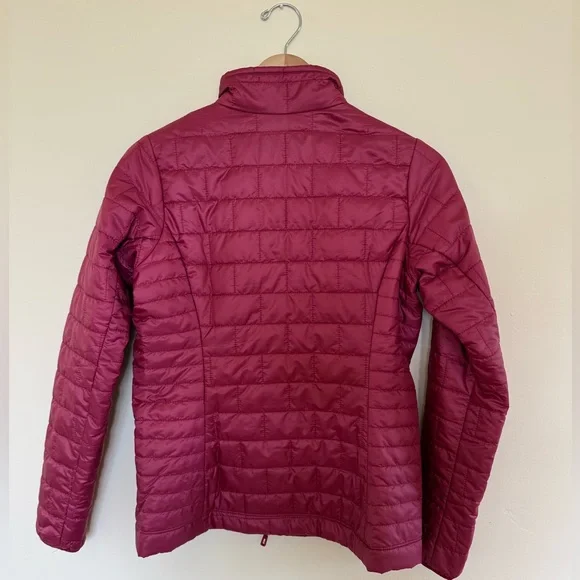 Patagonia Nano Puff size SMALL in Roamer Red with contrasting zippers. - Picture 3 of 8